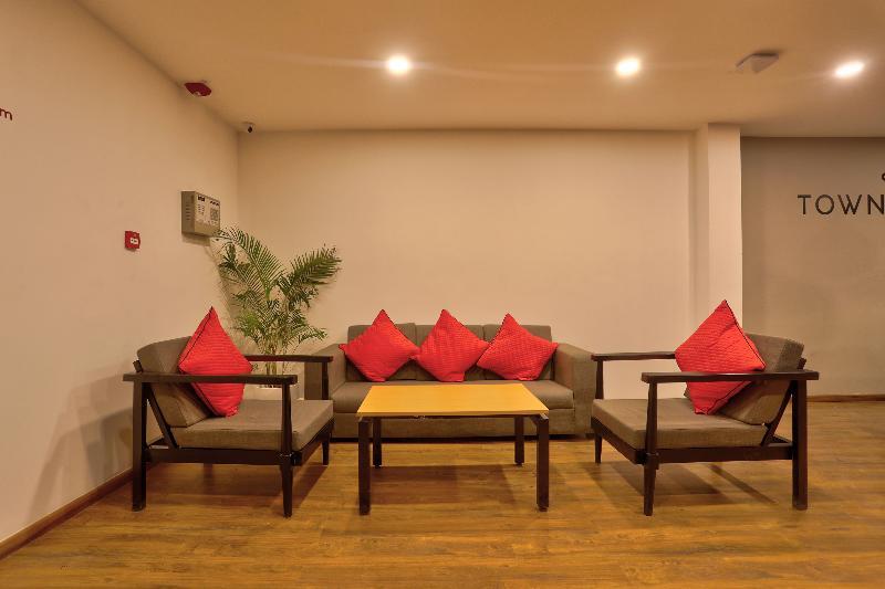 Oyo Townhouse 87 Spartan Nagar Csennai Kültér fotó