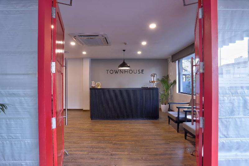 Oyo Townhouse 87 Spartan Nagar Csennai Kültér fotó