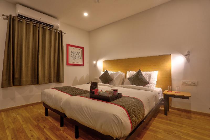 Oyo Townhouse 87 Spartan Nagar Csennai Kültér fotó