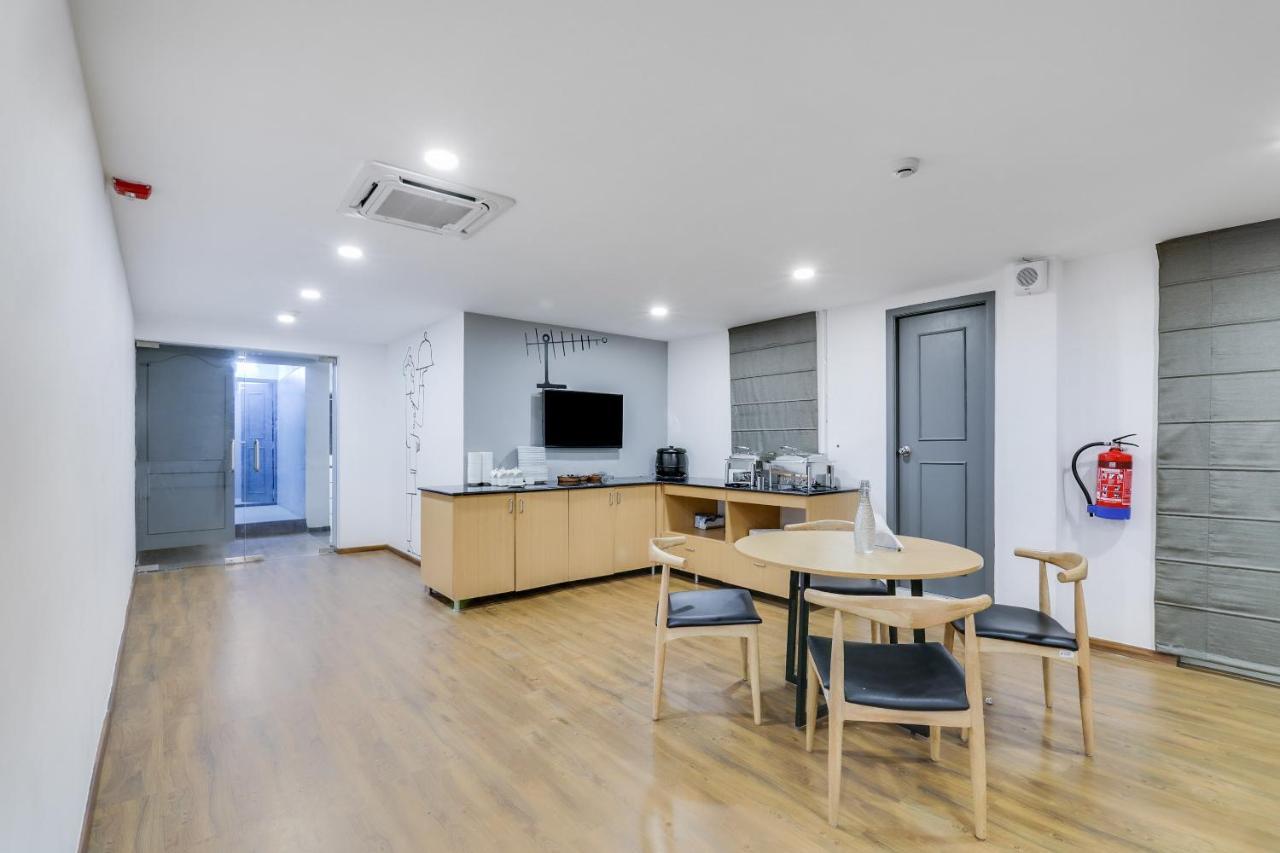 Oyo Townhouse 87 Spartan Nagar Csennai Kültér fotó